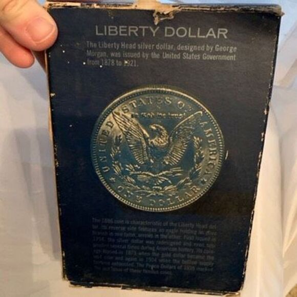 Avon Liberty Dollar Oland Aftershave Peeling Mostly Full In Box - Picture 6 of 9
